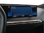BMW iX xDrive40 High Executive 77 kWh ( 3-Fase ) {SOH-100%} (INCL-BTW) Aut. *PANO | HEAD-UP | HARMAN/KARDON-SURROUND | SOFT-CLOSE | DAB+ | DIGI-COCKPIT | HEATED-COMFORTSEATS | FULL-LED | CARPLAY | TOWBAR | AMBIENT-LIGHT | TOPVIEW | MEMORY-PACK |