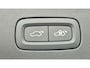 Volvo V60 2.0 B4 Plus Dark Leder pakket RG0R - 18” Wielen - Climate - Donkere hemel - Electrisch bedienbare voorstoelen met memory