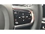 Volvo V60 2.0 B4 Plus Dark Leder pakket RG0R - 18” Wielen - Climate - Donkere hemel - Electrisch bedienbare voorstoelen met memory