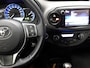 Toyota Yaris 1.5 Hybrid Trend Bi-Tone | Camera | LM Velgen |