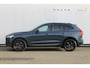 Volvo XC60 T6 350PK Autom Plug-in AWD Plus Black Edition Panoramisch schuif-kanteldak / 360 rondom zicht camera / Harman Kardon Audio / Getinte ramen vanaf de B-stijl