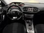 Peugeot 308 1.2 PureTech Tech Edition Half leder, Navi, Parkeersensoren, Cruise control, A start stop, Clima, Navi, Lichtmetalen velgen