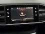 Peugeot 308 1.2 PureTech Tech Edition Half leder, Navi, Parkeersensoren, Cruise control, A start stop, Clima, Navi, Lichtmetalen velgen