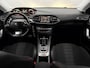 Peugeot 308 1.2 PureTech Tech Edition Half leder, Navi, Parkeersensoren, Cruise control, A start stop, Clima, Navi, Lichtmetalen velgen