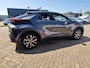 Toyota C-HR 1.8 Hybrid 140 First Edition | Stoel- stuurverwarming | Elek. achterklep | Camera | PDC V+A | Groot Multimedia