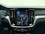 Volvo V60 B3 177pk R-Design / Adapt. Cruise / BLIS / Elektr. Bestuurdersstoel / Stoel + Stuurw. Verwarming / Sportstoelen / Elektr. Achterklep / PDC + Camera / DAB / Getint glas / 18'' / Keyless /
