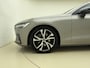 Volvo V60 B3 177pk R-Design / Adapt. Cruise / BLIS / Elektr. Bestuurdersstoel / Stoel + Stuurw. Verwarming / Sportstoelen / Elektr. Achterklep / PDC + Camera / DAB / Getint glas / 18'' / Keyless /