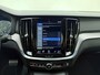 Volvo V60 B3 177pk R-Design / Adapt. Cruise / BLIS / Elektr. Bestuurdersstoel / Stoel + Stuurw. Verwarming / Sportstoelen / Elektr. Achterklep / PDC + Camera / DAB / Getint glas / 18'' / Keyless /