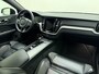 Volvo V60 B3 177pk R-Design / Adapt. Cruise / BLIS / Elektr. Bestuurdersstoel / Stoel + Stuurw. Verwarming / Sportstoelen / Elektr. Achterklep / PDC + Camera / DAB / Getint glas / 18'' / Keyless /