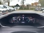 Peugeot 2008 1.2 Hybrid 145 PK Allure | Automaat Hybride | VOORRAAD DEAL met €6.000 Korting | Navigatie | Keyless entry | Adaptieve Cruise Control | 360 Graden Camera | Parkeersensoren V+A | Hoge Zitpositie | Dode Hoek Detectie | Climate Control |  LED Verlichting | 17" Lichtmetalen Velgen |