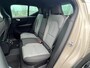 Volvo XC40 2.0 B4 Plus Dark Harman-Kardon premium sound system, Electr. verstelbare voorstoelen, Verwarmde voorstoelen + stuurwiel, Trekhaak semi electrisch, Parkeer camera.