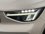 Volvo XC40 2.0 B4 Plus Dark Harman-Kardon premium sound system, Electr. verstelbare voorstoelen, Verwarmde voorstoelen + stuurwiel, Trekhaak semi electrisch, Parkeer camera.