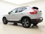 Volvo XC40 B4 211pk Plus Dark / Harman&Kardon / El. Trekhaak / El. Stoelen / Stoel + Stuurw. Verwarming / BLIS / ACC / PDC + CAM / Verw. Voorruit /