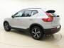 Volvo XC40 B4 211pk Plus Dark / Harman&Kardon / El. Trekhaak / El. Stoelen / Stoel + Stuurw. Verwarming / BLIS / ACC / PDC + CAM / Verw. Voorruit /