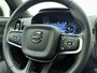 Volvo XC40 B4 211pk Plus Dark / Harman&Kardon / El. Trekhaak / El. Stoelen / Stoel + Stuurw. Verwarming / BLIS / ACC / PDC + CAM / Verw. Voorruit /