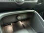 Volvo XC40 B4 211pk Plus Dark / Harman&Kardon / El. Trekhaak / El. Stoelen / Stoel + Stuurw. Verwarming / BLIS / ACC / PDC + CAM / Verw. Voorruit /