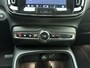 Volvo XC40 B4 211pk Plus Dark / Harman&Kardon / El. Trekhaak / El. Stoelen / Stoel + Stuurw. Verwarming / BLIS / ACC / PDC + CAM / Verw. Voorruit /