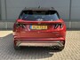 Hyundai Tucson 1.6 T-GDI PHEV N Line 4WD / tot 10-2026 Fabrieksgarantie / Dealer onderhouden / Trekgewicht 1.350 Kg / Accu SoH 100% / Camera /  Adaptief CC / Stuur- en Stoelverwarming / Elektrische klep / Apple Carplay Android Auto /
