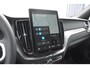 Volvo XC60 T6 350PK Facelift AWD Plus Black Edition Apple Carplay / Adaptive cruise control / Panorama dak / Sportstoelen / Elektrisch bedienbare bestuurderstoel met geheugen / Keyless Entry / Elektrische achterklep