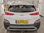Hyundai Kona 1.6 GDI HEV 141 pk Automaat Comfort Smart | Trekhaak | CarPlay | Achteruitrijcamera | PDC | Navigatie | DAB | 16"