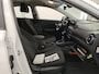 Hyundai Kona 1.6 GDI HEV 141 pk Automaat Comfort Smart | Trekhaak | CarPlay | Achteruitrijcamera | PDC | Navigatie | DAB | 16"