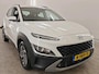 Hyundai Kona 1.6 GDI HEV 141 pk Automaat Comfort Smart | Trekhaak | CarPlay | Achteruitrijcamera | PDC | Navigatie | DAB | 16"