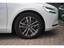 Volvo V40 1.5 T2 Polar+ | Automaat | Trekhaak | 1500KG Trekgewicht | Leer | Stoelverwarming | Parkeer Sensoren achter |