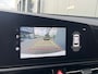 Kia Niro EV DynamicLine 64.8kWh 204pk | Camera | Carplay | Inklapbare spiegels | Adaptive cruise controle | Keyless entry | Full LED | Lichtmetalen velgen 17'' | Navigatie | Parkeersensoren voor en achter | 1e eigenaar | Half lederen bekleding | 1e eigenaar
