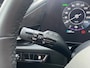 Kia Niro EV DynamicLine 64.8kWh 204pk | Camera | Carplay | Inklapbare spiegels | Adaptive cruise controle | Keyless entry | Full LED | Lichtmetalen velgen 17'' | Navigatie | Parkeersensoren voor en achter | 1e eigenaar | Half lederen bekleding | 1e eigenaar