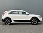 Kia Niro EV DynamicLine 64.8kWh 204pk | Camera | Carplay | Inklapbare spiegels | Adaptive cruise controle | Keyless entry | Full LED | Lichtmetalen velgen 17'' | Navigatie | Parkeersensoren voor en achter | 1e eigenaar | Half lederen bekleding | 1e eigenaar