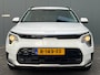 Kia Niro EV DynamicLine 64.8kWh 204pk | Camera | Carplay | Inklapbare spiegels | Adaptive cruise controle | Keyless entry | Full LED | Lichtmetalen velgen 17'' | Navigatie | Parkeersensoren voor en achter | 1e eigenaar | Half lederen bekleding | 1e eigenaar