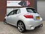 Toyota Auris 1.8 Full Hybrid Dynamic Business / Camera / Navi / PDC / Clima