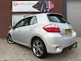 Toyota Auris 1.8 Full Hybrid Dynamic Business / Camera / Navi / PDC / Clima