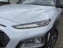 Hyundai Kona 1.6 GDI HEV Premium | Stuur + Stoelverwarming | Trekhaak |