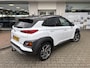 Hyundai Kona 1.6 GDI HEV Premium | Stuur + Stoelverwarming | Trekhaak |