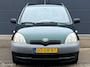 Toyota Yaris 1.0-16V VVT-i Terra 5 deurs - 1E EIGENAAR - APK T/M 21-12-2026 - NL AUTO - NAP - STUURBEKRACHTIGING - RADIO/CD/CASSETTE -