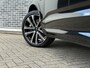 Volvo XC60 2.0 T6 Plug-in hybrid AWD R-Design | Long Range | Trekhaak | Luchtvering | 21'' velgen | 360 camera | Adaptieve cruise control | Elektrische stoelverstelling | Actieve LED koplampen | Stoel- en stuurwielverwarming |