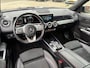 Mercedes-Benz GLB 200 Premium Plus AMG / Stoelverwarming / Androidauto/Applecarplay / Schuifkanteldak / Camera / AMG /
