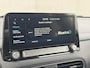 Hyundai Kona Electric EV Premium 64 kWh Automaat / Accu SoH 98,8% /  HUD / Adaptieve CC / Elektr. stoelen / Stoelventilatie / Stuur-, stoel- en achterbankverwaming / Apple Carplay Android / Navigatie / Dode Hoek /