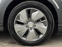 Hyundai Kona Electric EV Premium 64 kWh Automaat / Accu SoH 98,8% /  HUD / Adaptieve CC / Elektr. stoelen / Stoelventilatie / Stuur-, stoel- en achterbankverwaming / Apple Carplay Android / Navigatie / Dode Hoek /