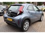 Toyota Aygo X PLAY NL-AUTO APPLE/ANDROID LED DAGRIJVERLICHTING AD-CRUISE AIRCO PARKEERCAMERA