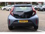 Toyota Aygo X PLAY NL-AUTO APPLE/ANDROID LED DAGRIJVERLICHTING AD-CRUISE AIRCO PARKEERCAMERA