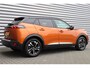Peugeot e-2008 50KWH 136PK GT-LINE AUTOMAAT / NAVI / LEDER / CLIMA / PDC / 17" LMV / CAMERA /  / KEYLESS / FULL-LED / FULL OPTIONS / NIEUWSTAAT !!