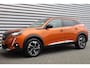 Peugeot 2008 1.2 PURETECH 130PK ALLURE PACK AUTOMAAT / NAVI / LEDER / CLIMA / LED / PDC / 17" LMV / CAMERA / KEYLESS / AFN. TREKHAAK / WINTERPAKKET / CRUISECONTROL / NIEUWSTAAT !!