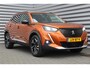 Peugeot 2008 1.2 PURETECH 130PK ALLURE PACK AUTOMAAT / NAVI / LEDER / CLIMA / LED / PDC / 17" LMV / CAMERA / KEYLESS / AFN. TREKHAAK / WINTERPAKKET / CRUISECONTROL / NIEUWSTAAT !!