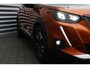 Peugeot 2008 1.2 PURETECH 130PK ALLURE PACK AUTOMAAT / NAVI / LEDER / CLIMA / LED / PDC / 17" LMV / CAMERA / KEYLESS / AFN. TREKHAAK / WINTERPAKKET / CRUISECONTROL / NIEUWSTAAT !!