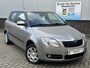 Skoda Fabia 1.6-16V Ambiente | Automaat | Zeer weinig kilometers | Airco | Interesse, Proefrit? Bel of app met: 06-24 28 28 42