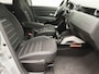 Dacia Duster TCe 90 Prestige | Airco | Medianav | Lichtmetalen velgen | Metaalkleur | Parkeersensoren achter met achteruitrijcamera | Privacy glass |