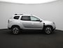 Dacia Duster TCe 90 Prestige | Airco | Medianav | Lichtmetalen velgen | Metaalkleur | Parkeersensoren achter met achteruitrijcamera | Privacy glass |
