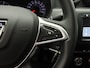Dacia Duster TCe 90 Prestige | Airco | Medianav | Lichtmetalen velgen | Metaalkleur | Parkeersensoren achter met achteruitrijcamera | Privacy glass |